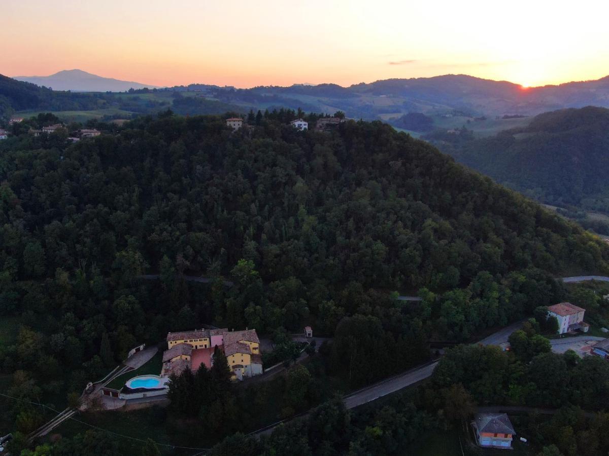 Borgo La Morra * Pavullo nel Frignano